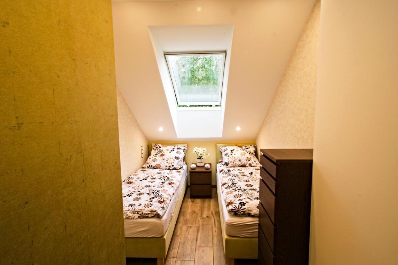 Daisy - Sunny Flowers Apartments Łukęcin エクステリア 写真